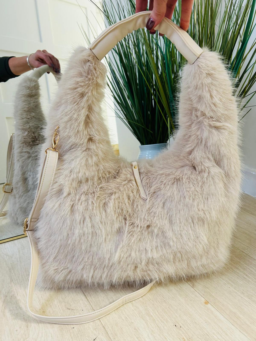 Fluffy HOBO Bag