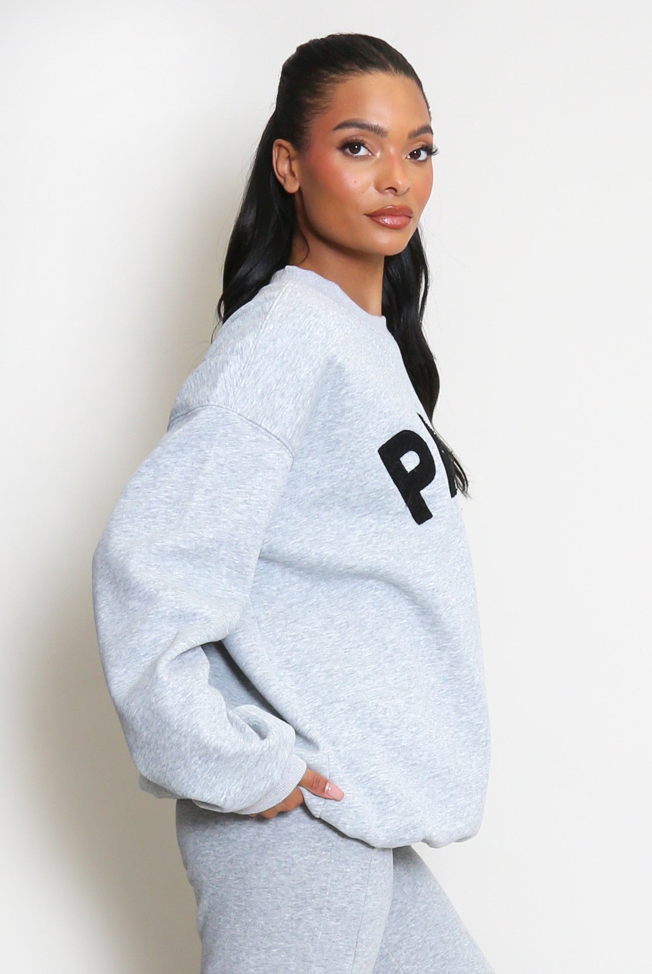 Paris France Sweatshirt In Grey