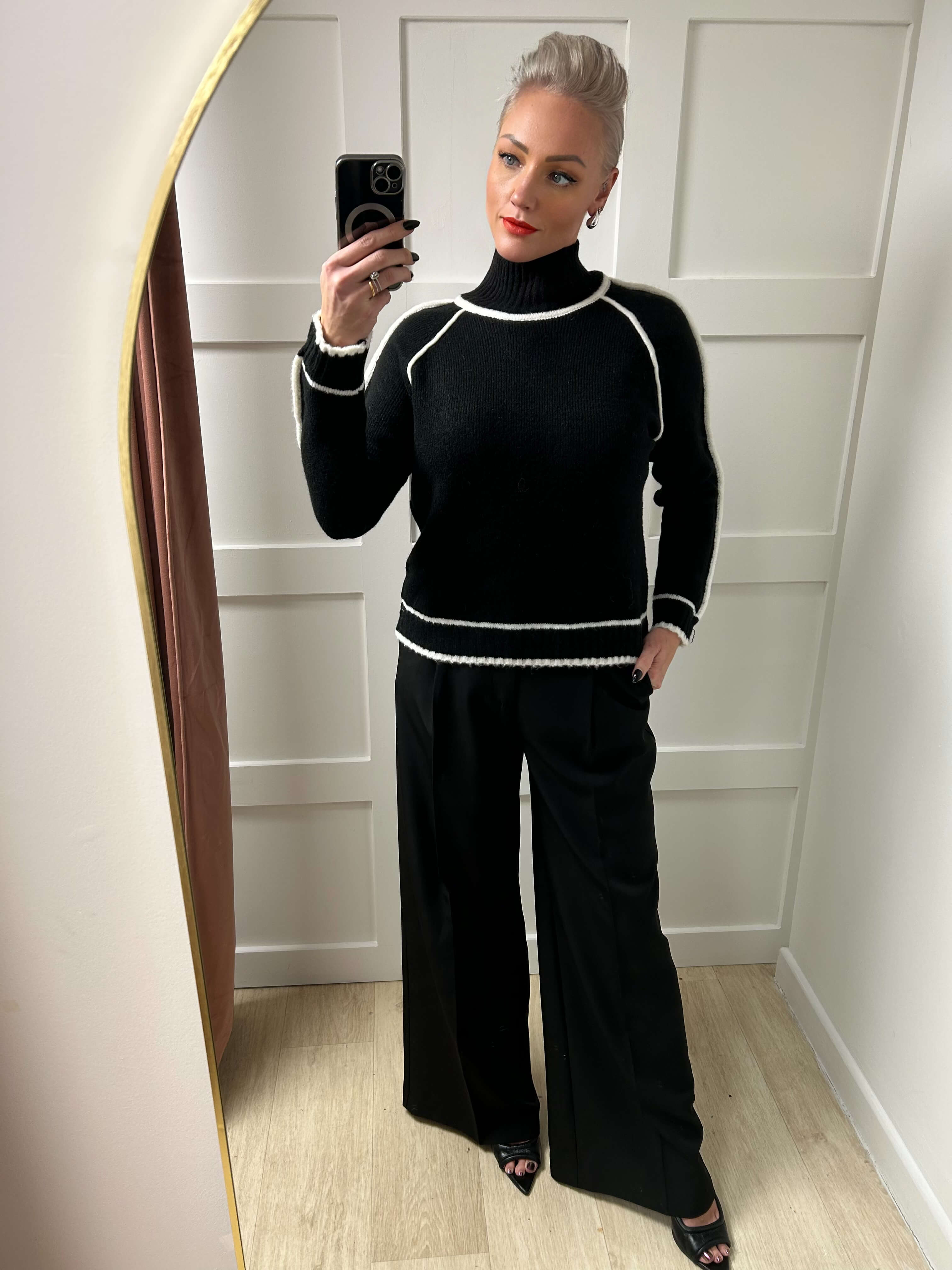 Lea Contrast Jumper